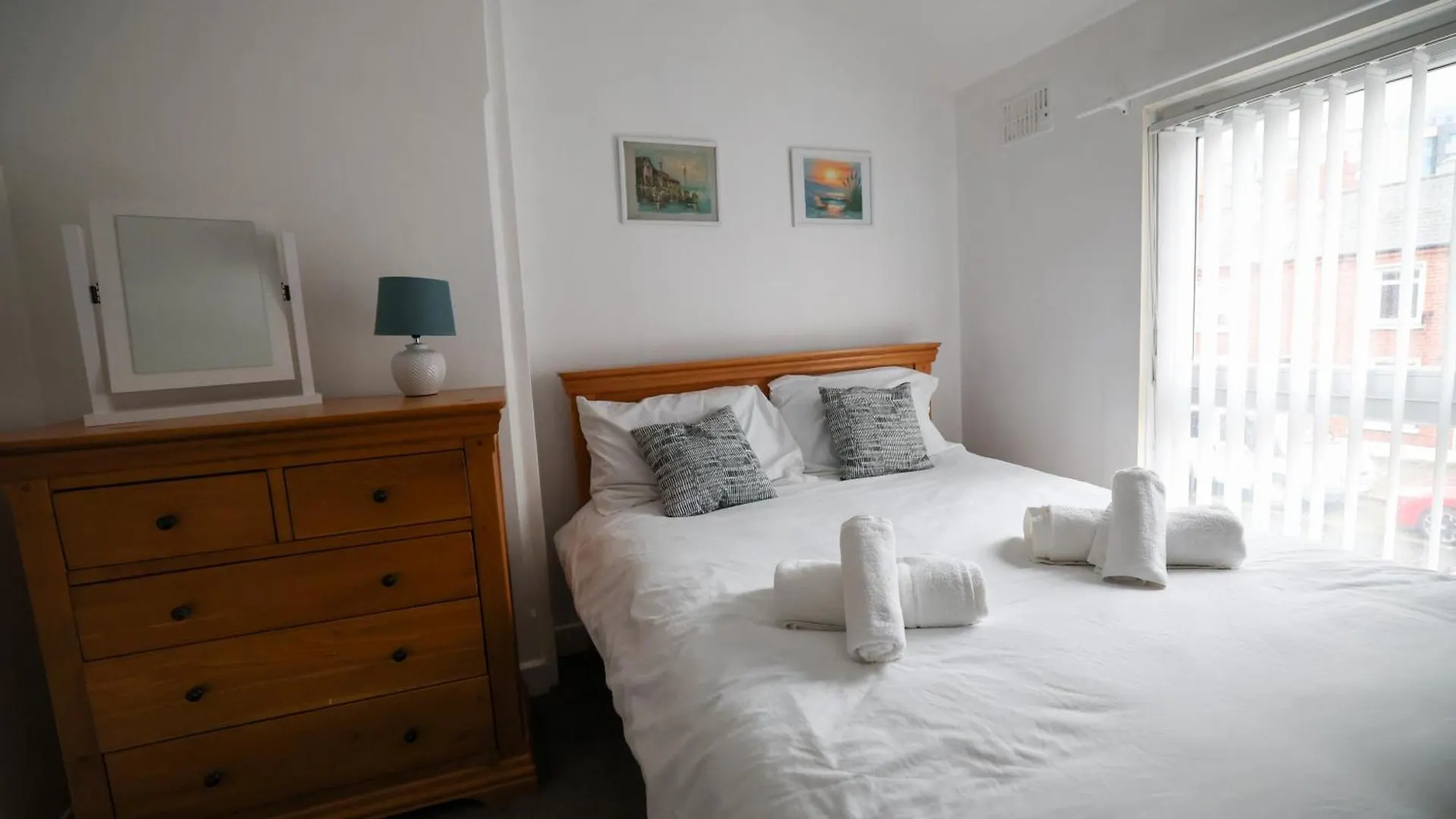 The Belfast Nook Villa 0*,